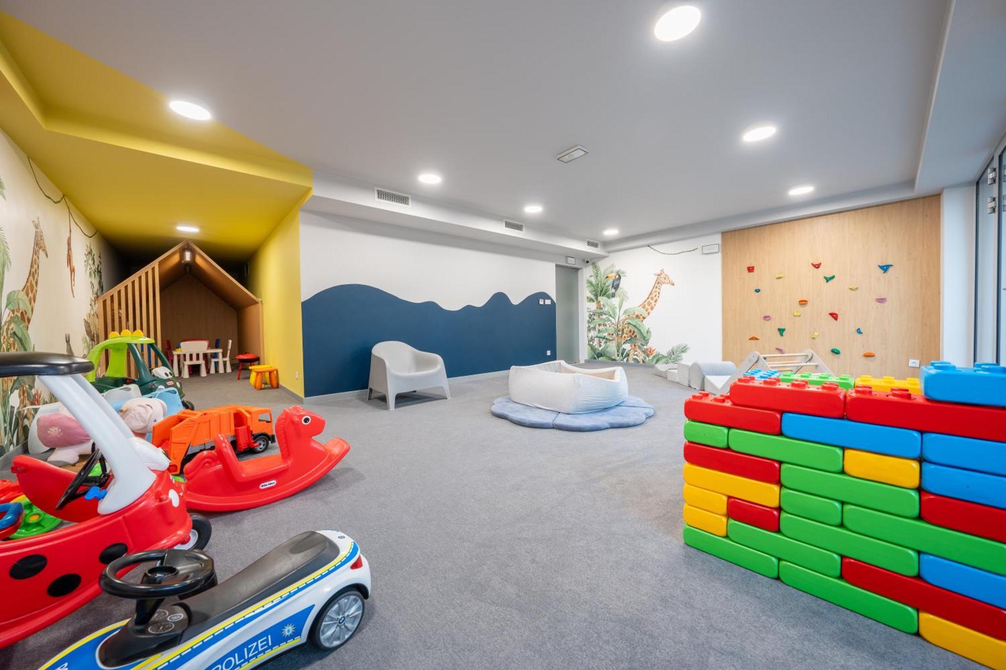 Miodowy Apartament Z Duzym Tarasem W Rewalu, Blisko Morza ภายนอก รูปภาพ