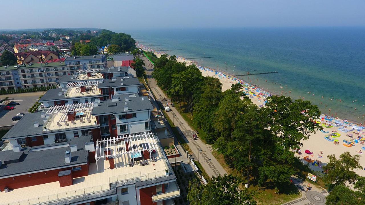 Miodowy Apartament Z Duzym Tarasem W Rewalu, Blisko Morza ภายนอก รูปภาพ