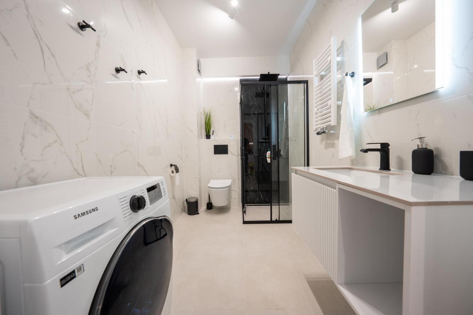 Miodowy Apartament Z Duzym Tarasem W Rewalu, Blisko Morza ภายนอก รูปภาพ